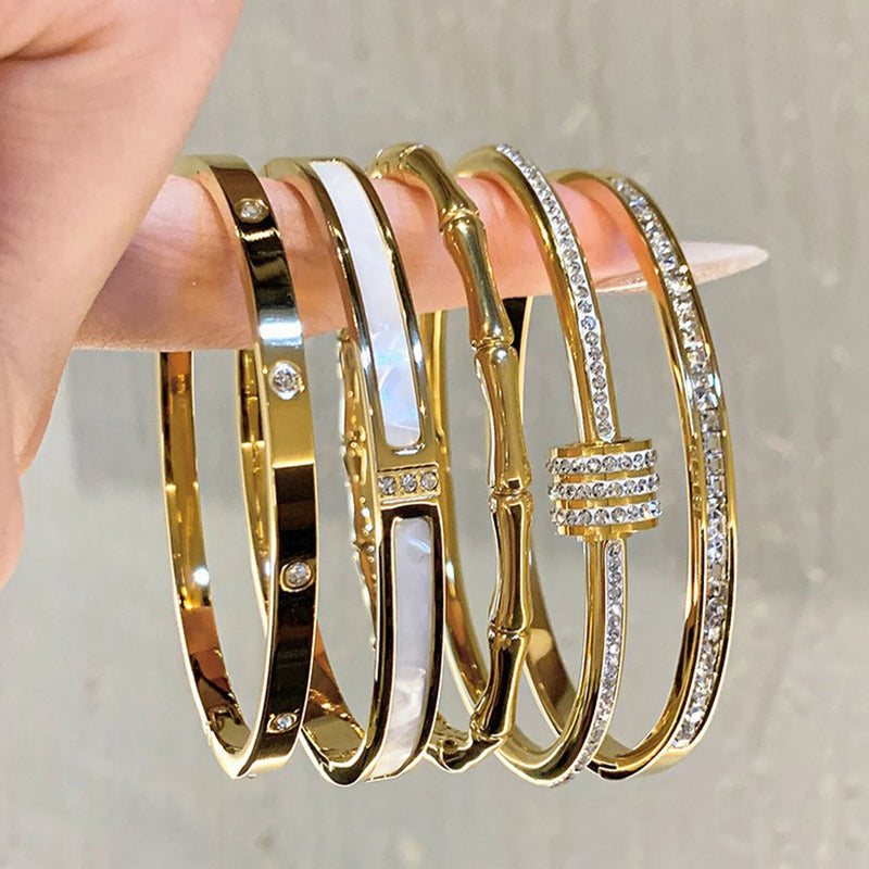 Pulseira Feminina de Aço Titânio e Ouro com Zircônia - Estilo Clássico e Elegante para o Dia a Dia