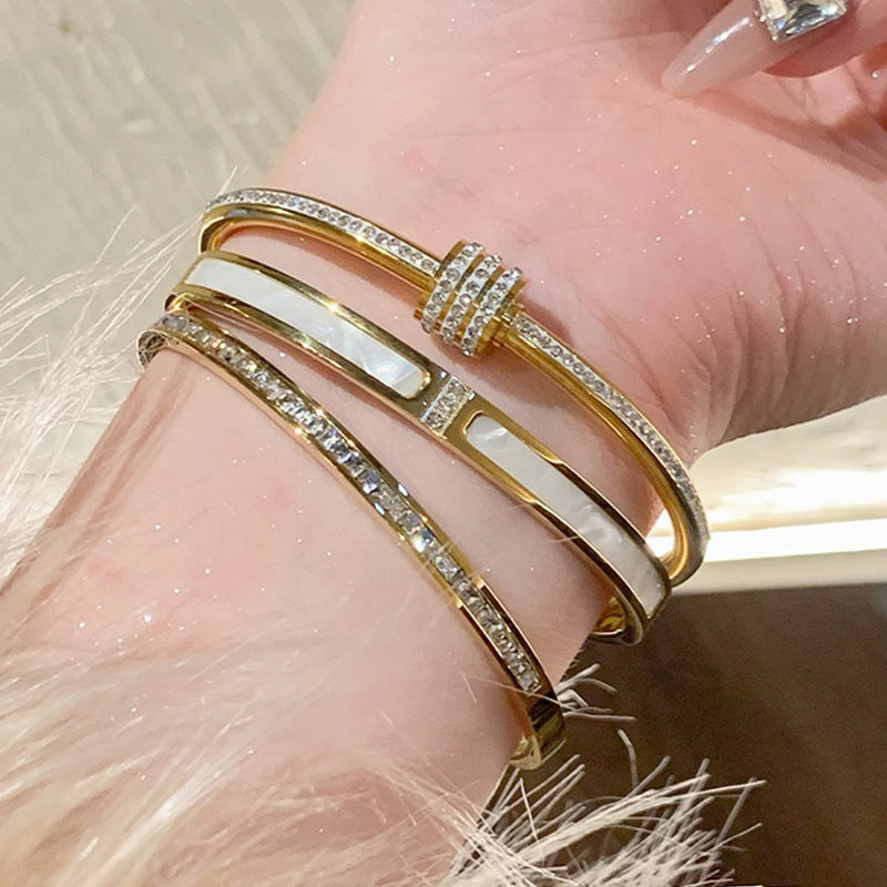 Pulseira Feminina de Aço Titânio e Ouro com Zircônia - Estilo Clássico e Elegante para o Dia a Dia